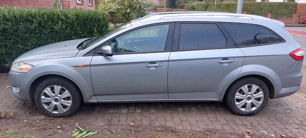 Ford Mondeo 323.000 km 1.950 &euro; Seevetal 21217