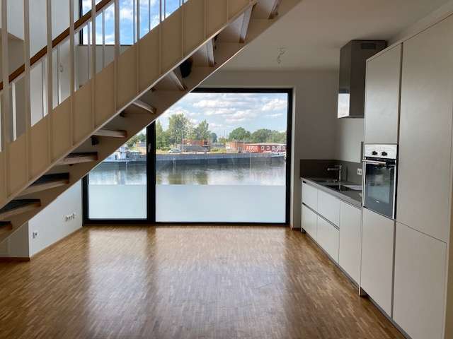 Wohnung zum Mieten in Hamburg 1.700 € 111.36 m²