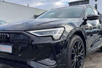 Audi e-tron 17.942 km 34.950 &euro; Hamburg 22047