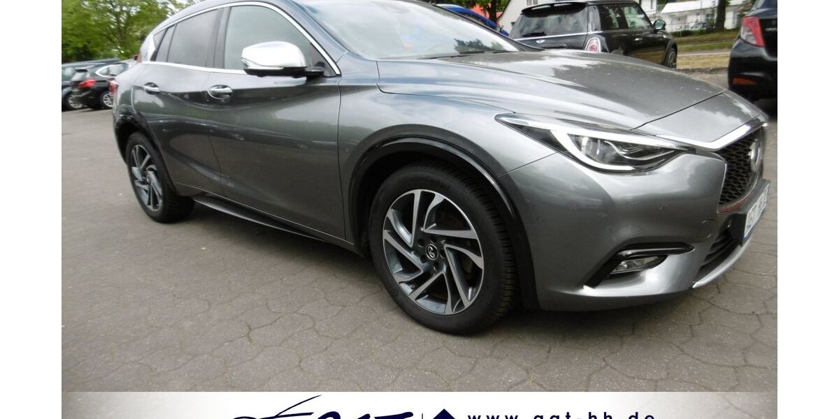 INFINITI Q30 103.808 km 13.800 € Hamburg 22459
