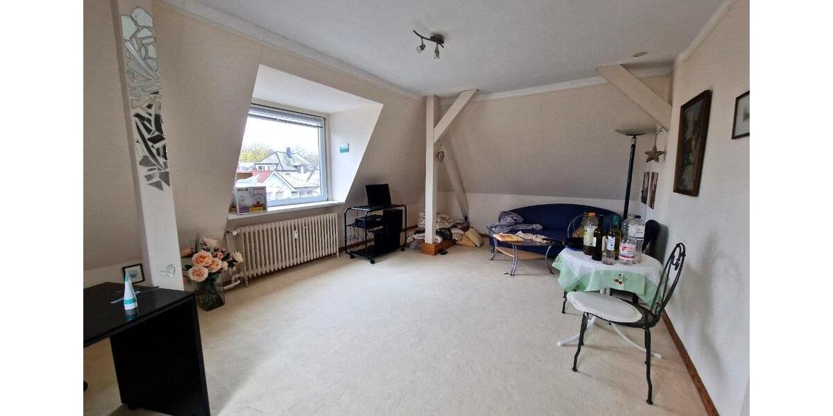 Dachgeschoßwohnung Hamburg Wandsbek - 2 Zimmer, 52 m&sup2;, 1.250&euro; | Angebot:26287051