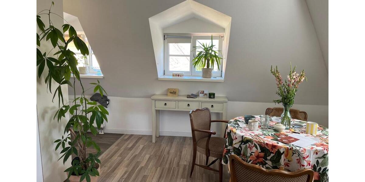 Dachgeschoßwohnung Hamburg Altona - 2 Zimmer, 55 m&sup2;, 1.035&euro; | Angebot:26678049