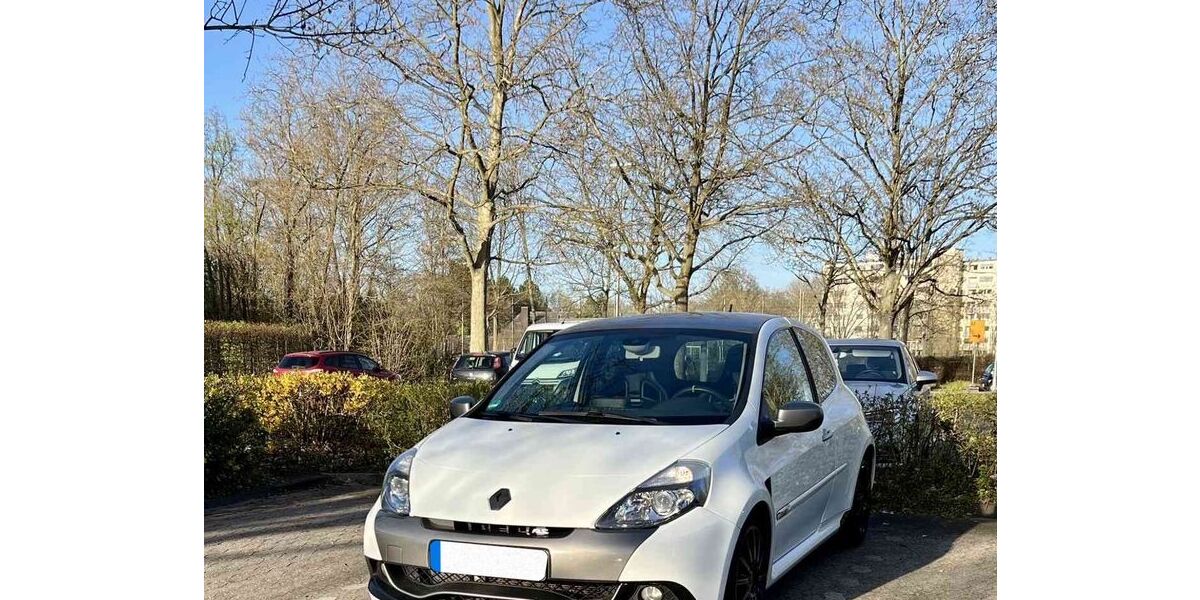 Renault Clio 120.000 km 15.990 &euro; Hamburg 22453
