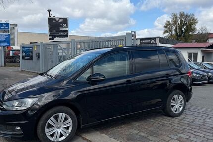 VW Touran 403.000 km 6.750 &euro; hamburg 20537