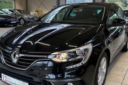 Renault Megane 81.500 km 12.499 € Buxtehude 21614
