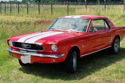 Ford Mustang 99.999 km 38.599 € Hamburg 22147