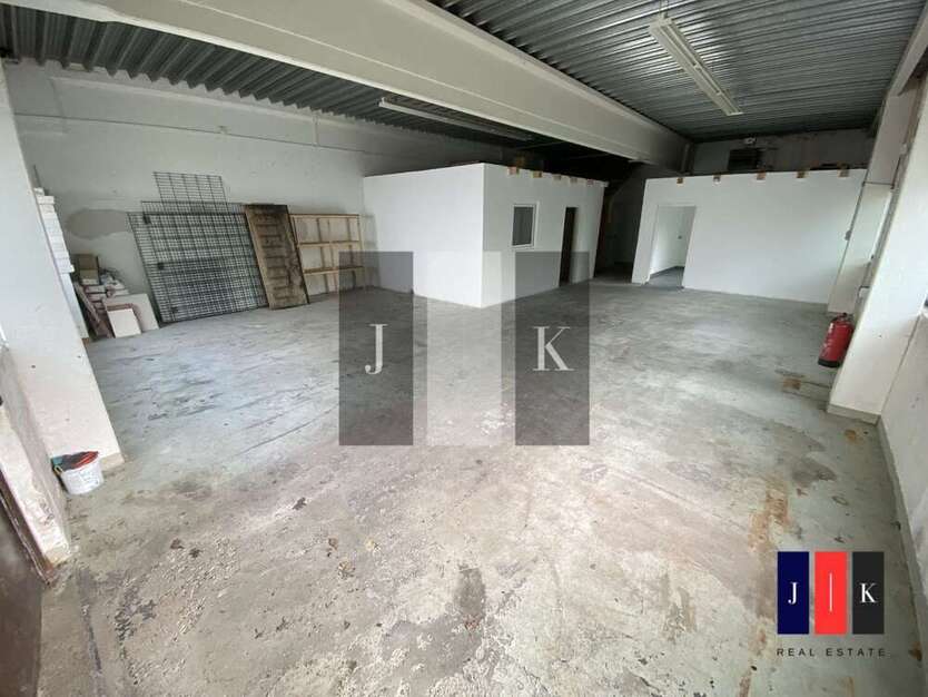 Halle in Hamburg 2.034 € 110 m²