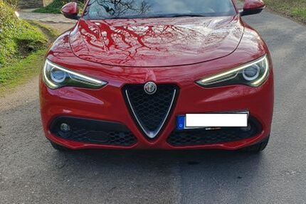 Alfa Romeo Stelvio 166.000 km 18.500 &euro; Hamburg 22359