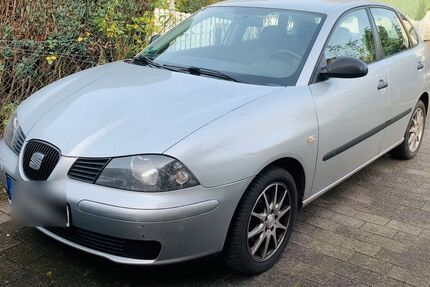 Seat Ibiza 93.400 km 1.900 &euro; Hamburg 22457