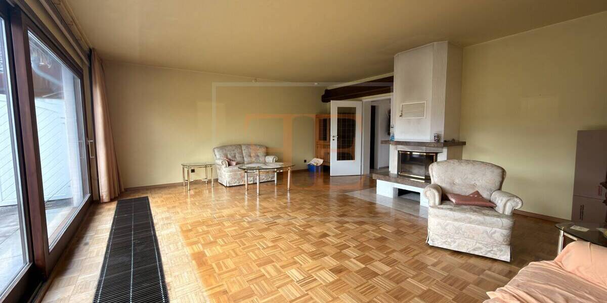 Klassische DHH mit Vollkeller und Garage in ruhiger Sackgassenlage von Ahrensburg - Doppelhaushälfte Ahrensburg | Angebot:26121169