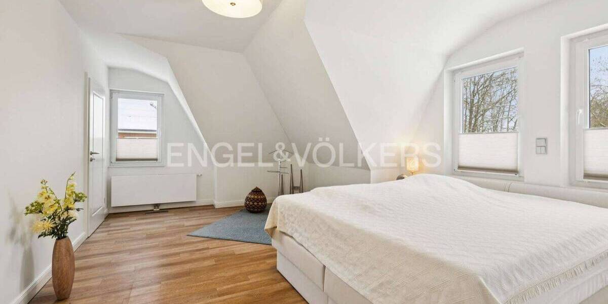 Einfamilienhaus Ahrensburg - 6 Zimmer, 200 m&sup2;, 995.000&euro; | Angebot:25930059