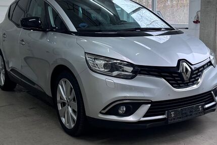 Renault Scenic 61.000 km 14.990 &euro; Hamburg 22043
