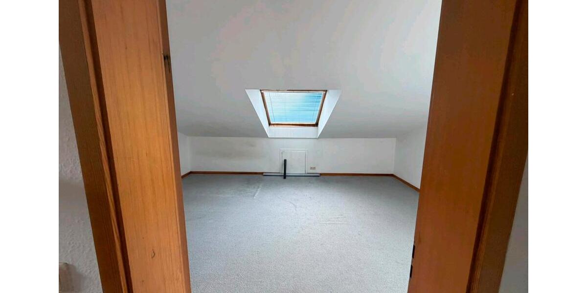 Dachgeschoßwohnung Hamburg Groß Borstel - 2 Zimmer, 60 m&sup2;, 1.180&euro; | Angebot:26515204
