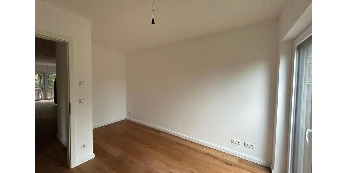 Maisonettenwohnung Hamburg Wandsbek - 4 Zimmer, 122 m&sup2;, 2.440&euro; | Angebot:26350382