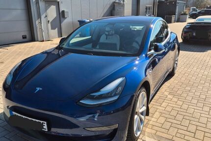 Tesla Model 3 67.959 km 22.450 &euro; Hamburg 22111