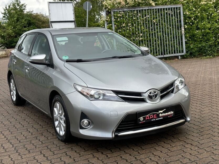 Toyota Auris 12.000 km 10.599 € Norderstedt 22848