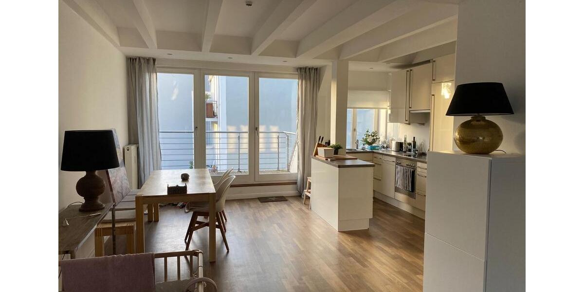 Helle und stilvolle Maisonette-Wohnung möbeliert | Harvestehude 3 zimmer