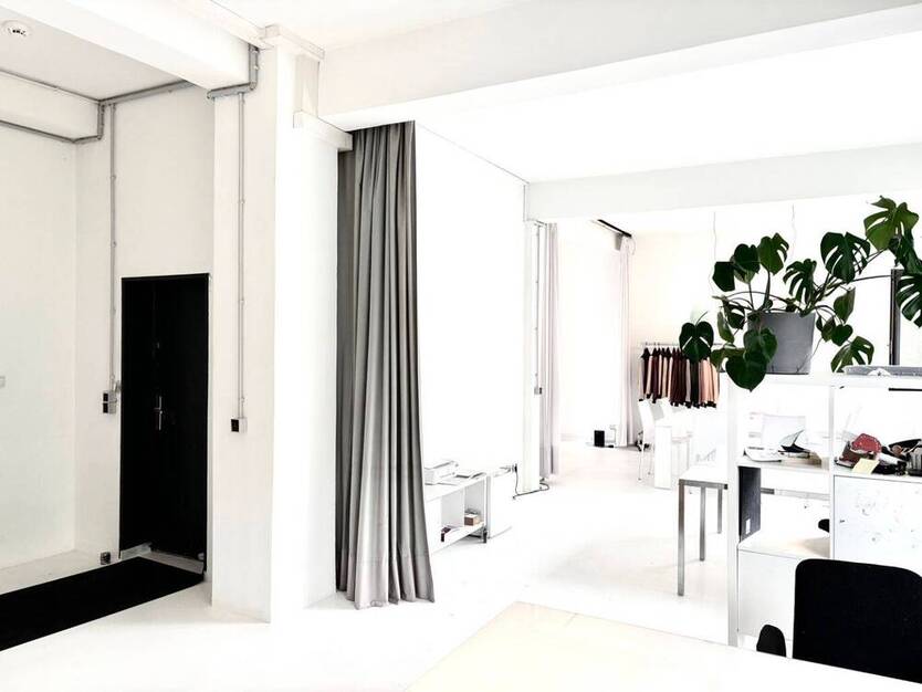 Schöne Arbeitsplätze in hellem Loft in HH-Bahrenfeld - 344 €Monat - All-in-Miete