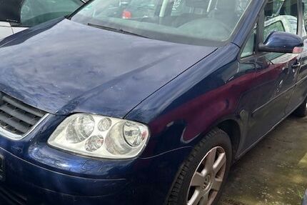 VW Touran 214.000 km 800 &euro; Winsen/Luhe 21423