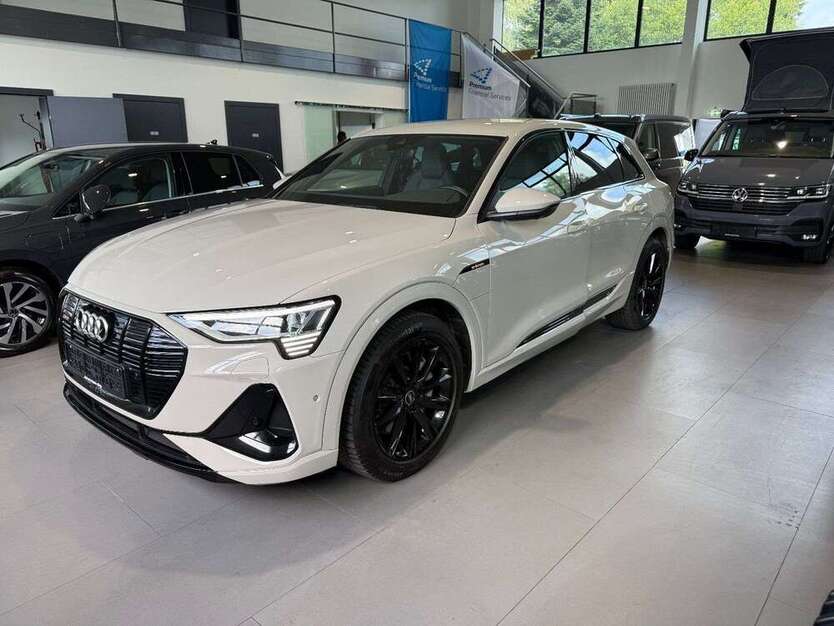 Audi e-tron 55.156 km 39.999 € Tornesch 25436