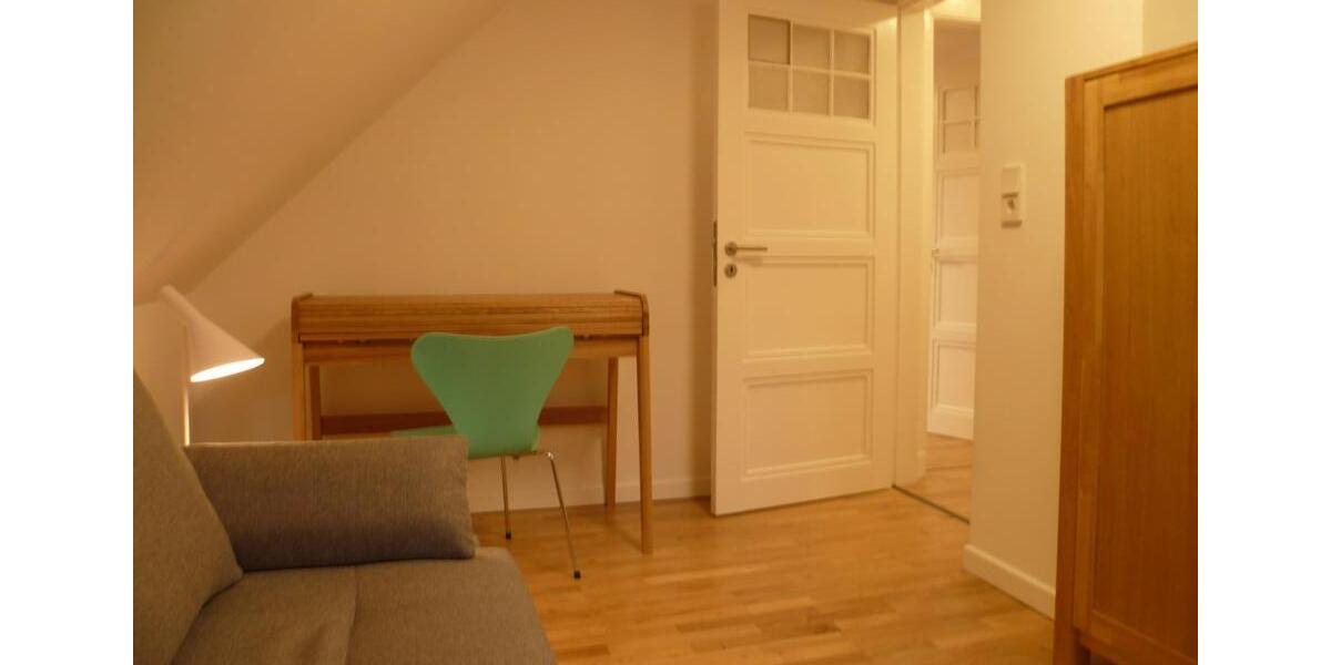 Dachgeschoßwohnung Hamburg Bahrenfeld - 2.5 Zimmer, 82 m&sup2;, 1.150&euro; | Angebot:26279207