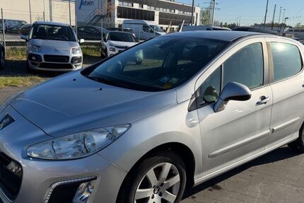Peugeot 308 209.000 km 2.200 &euro; Hamburg 22525