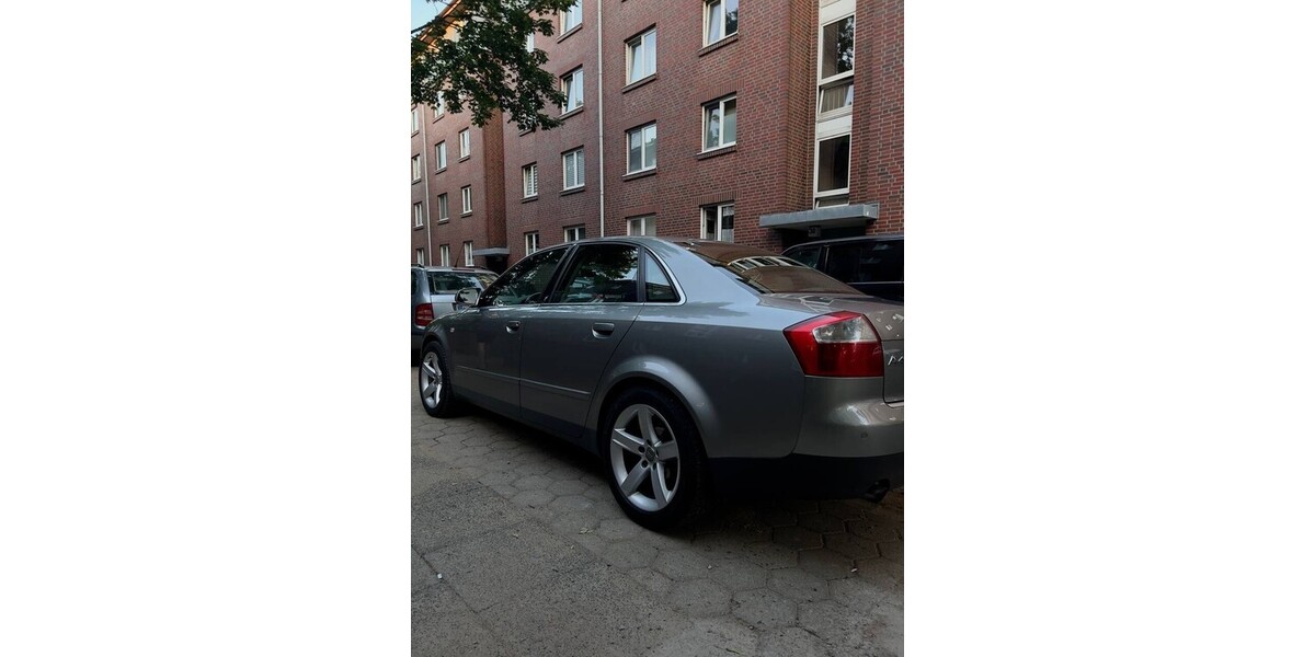 Audi A4 230.000 km 4.800 € Hamburg 20038