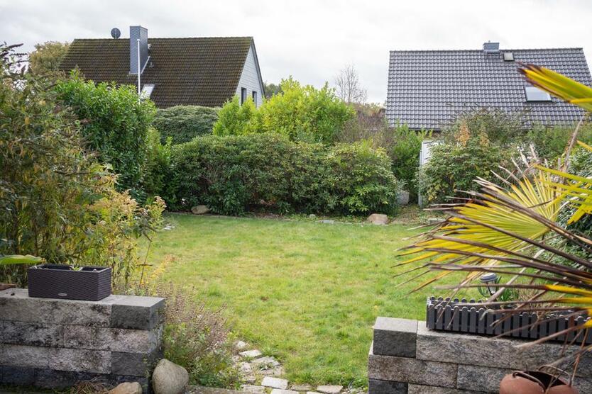 Haus mit großem Garten in bester Lage zimmer