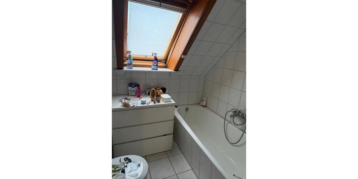 Dachgeschoßwohnung Rellingen - 2 Zimmer, 48 m&sup2;, 850&euro; | Angebot:26322844