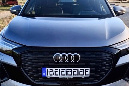 Audi Q4 e-tron 39.700 km 36.990 &euro; Hamburg 22559