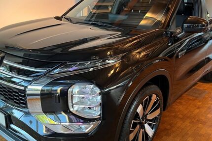Mitsubishi Outlander 3.575 km 50.900 &euro; Hamburg-Neugraben 21149