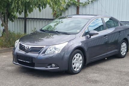 Toyota Avensis 123.000 km 5.500 € Hamburg 20539