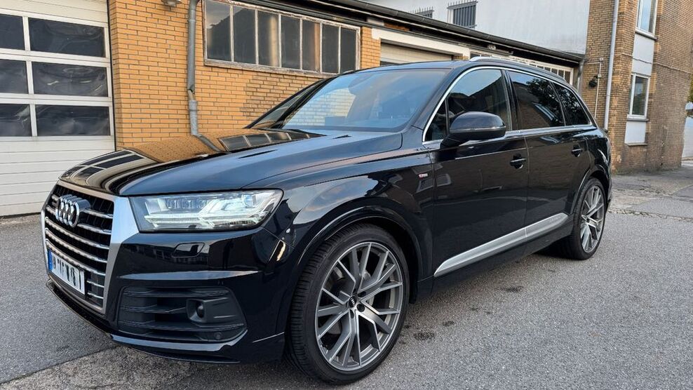 Audi Q7 199.780 km 33.900 € Hamburg 22393