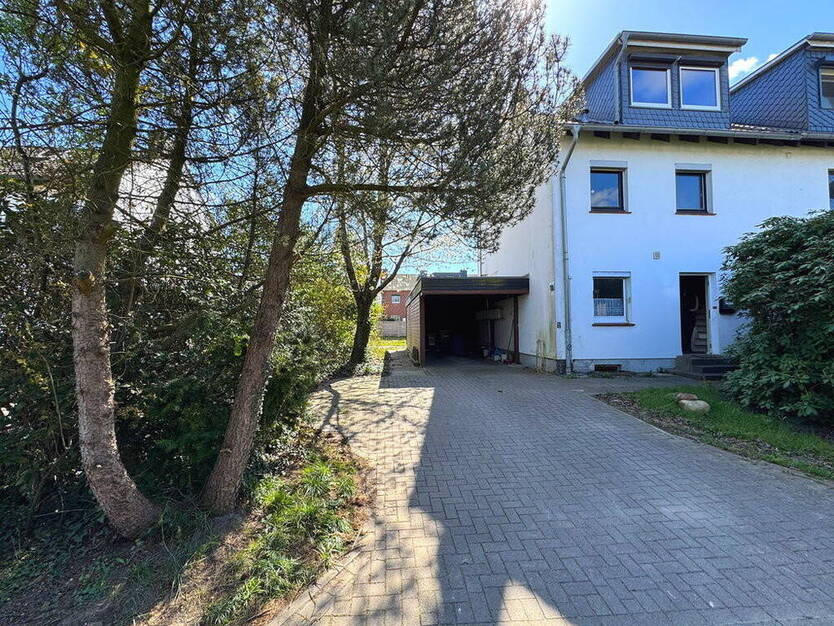 Hand drauf, Herz rein - EndReihenhaus mit großem Grundstück und viel Platz für Ihre Ideen!