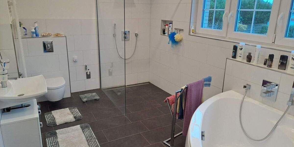 Bungalow Grünendeich - 4 Zimmer, 125 m&sup2;, 379.000&euro; | Angebot:26543982