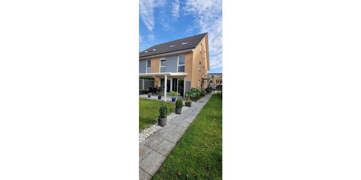 Haus zum Kaufen in Reinbek 579.000 € 135 m² 5 zimmer