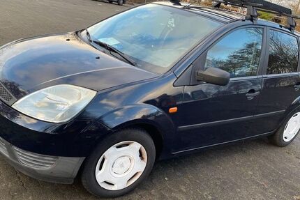 Ford Fiesta 190.000 km 800 &euro; Hamburg 22089