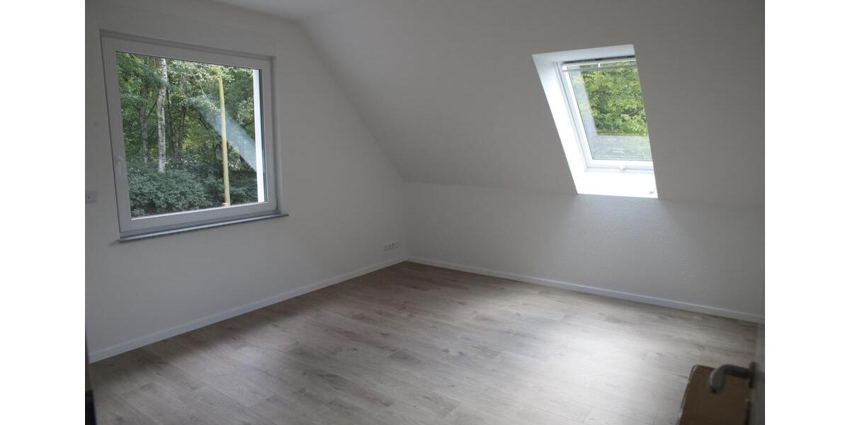 Doppelhaushälfte Geesthacht - 4 Zimmer, 130 m&sup2;, 1.800&euro; | Angebot:26418527