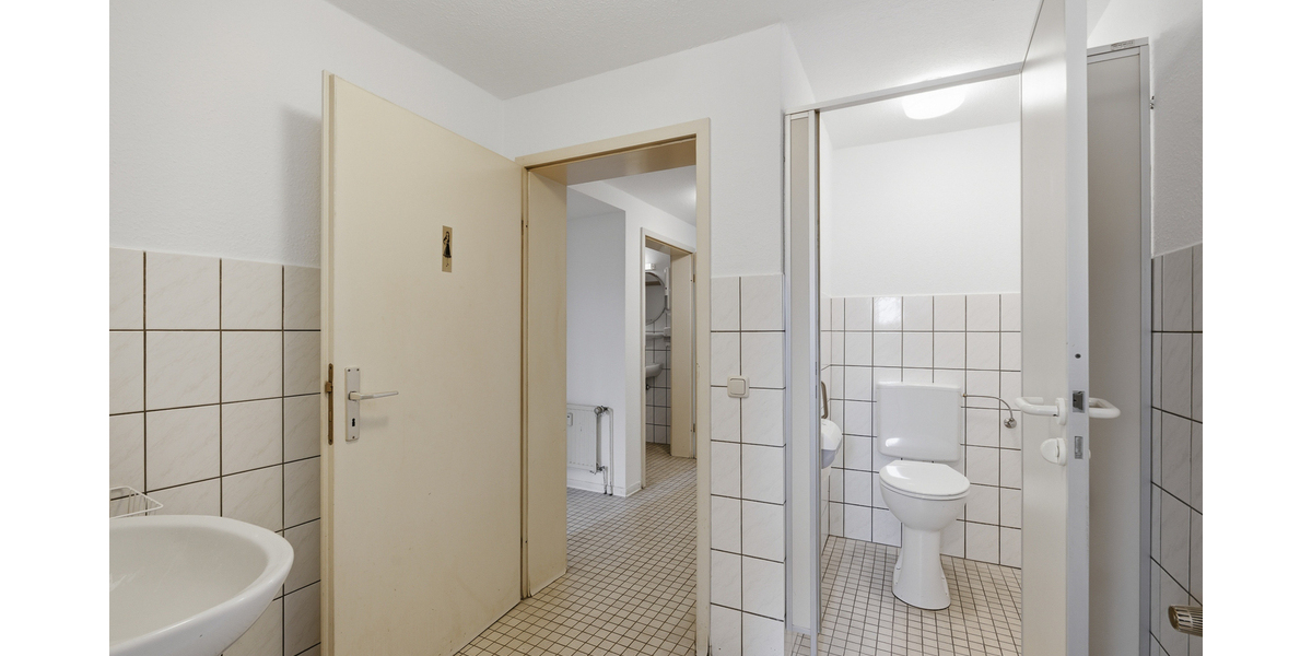 **Flexible Gewerbefläche in Buxtehude – ideal für Praxis, Büro & Therapie** - Gewerbeobjekt Buxtehude | Angebot:27225051