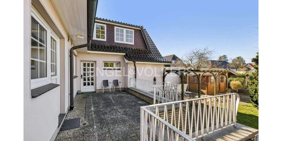 Mehrfamilienhaus, Wohnhaus Ammersbek Siedlung Daheim-Heimgarten - 8 Zimmer, 174 m&sup2;, 498.000&euro; | Angebot:25701558