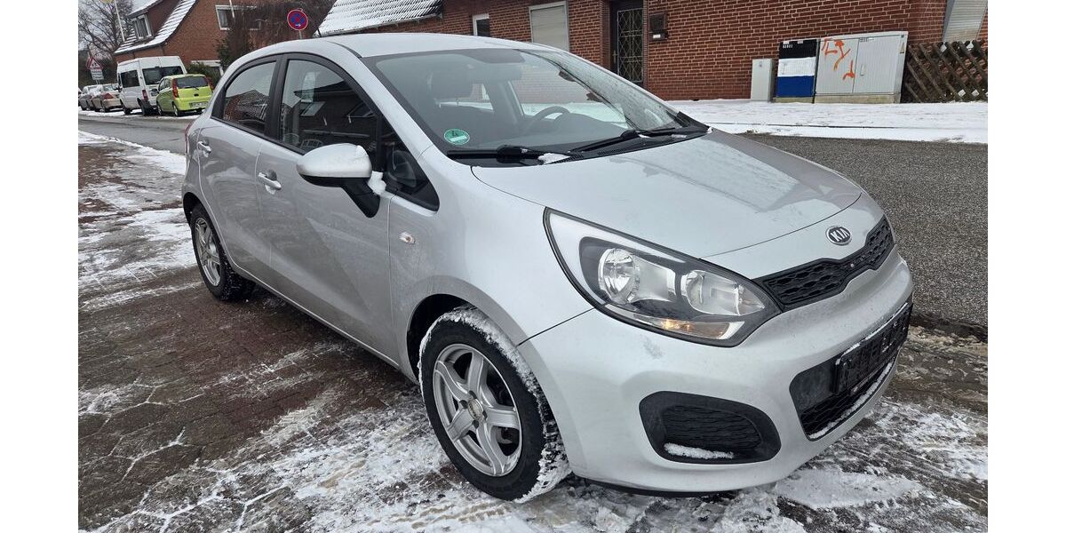 Kia Rio 127.000 km 4.490 &euro; Jork 21635