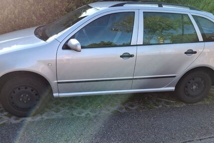Skoda Fabia 145.000 km 2.000 &euro; Hamburg 21079