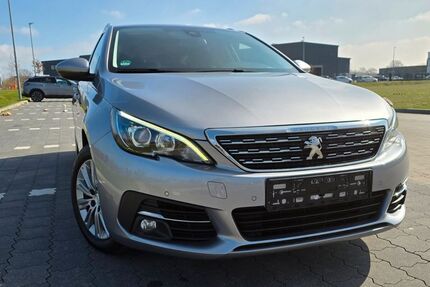 Peugeot 308 98.000 km 11.990 &euro; Ahrensburg 22926