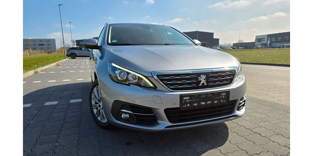 Peugeot 308 98.000 km 11.990 &euro; Ahrensburg 22926