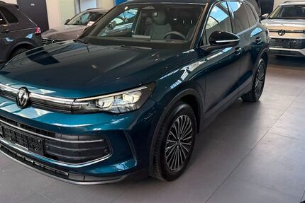 VW Tiguan 26.400 km 34.890 &euro; Tornesch 25436