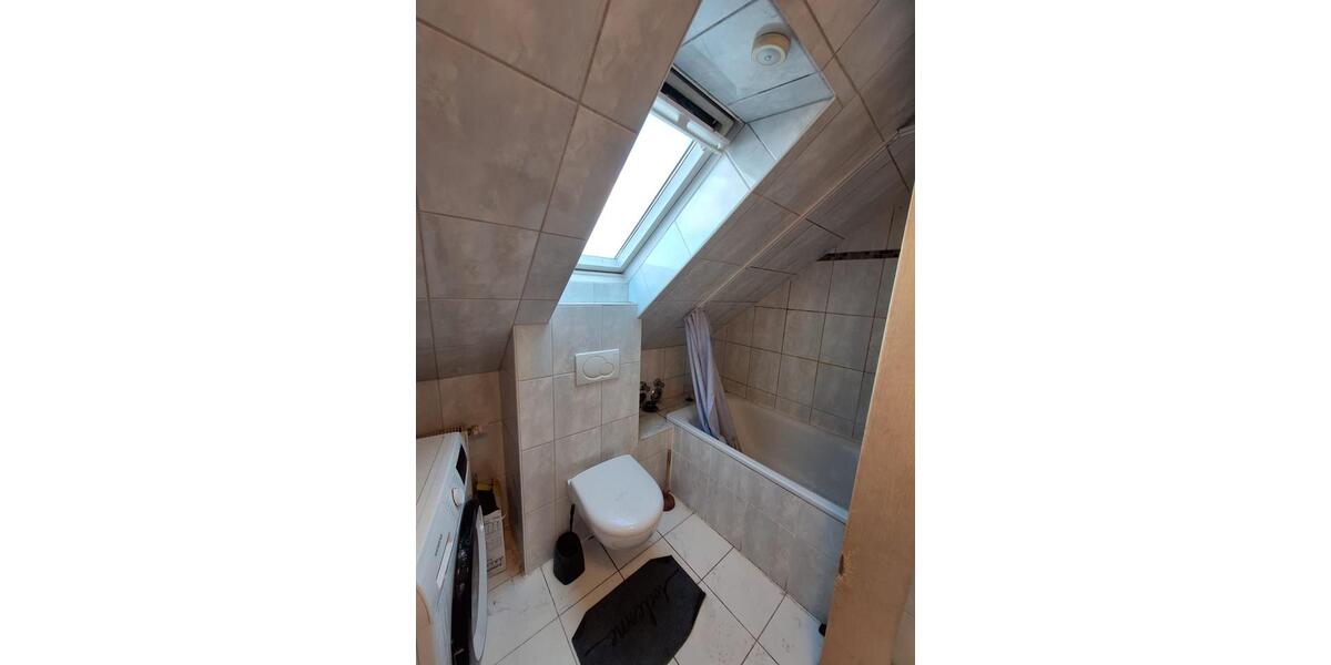 Dachgeschoßwohnung Hamburg Harburg - 2 Zimmer, 25 m&sup2;, 500&euro; | Angebot:25838898