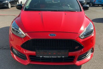 Ford Focus 84.564 km 12.750 &euro; Hamburg 22305