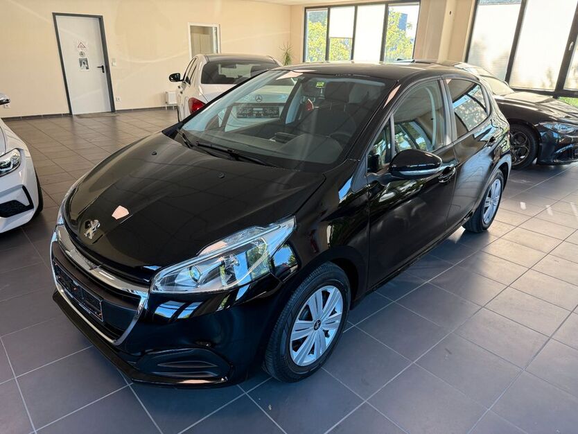 Peugeot 208 27.131 km 8.490 € Geesthacht 21502