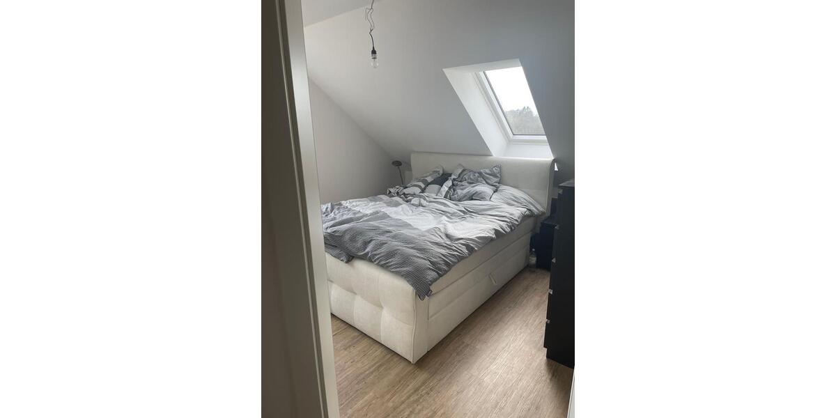 Doppelhaushälfte Hoisdorf - 4 Zimmer, 126 m&sup2;, 2.250&euro; | Angebot:26600862