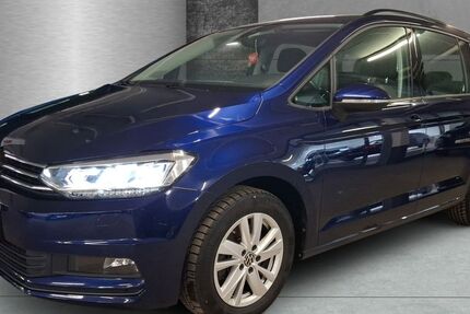 VW Touran 44.035 km 24.440 &euro; Hamburg 22047